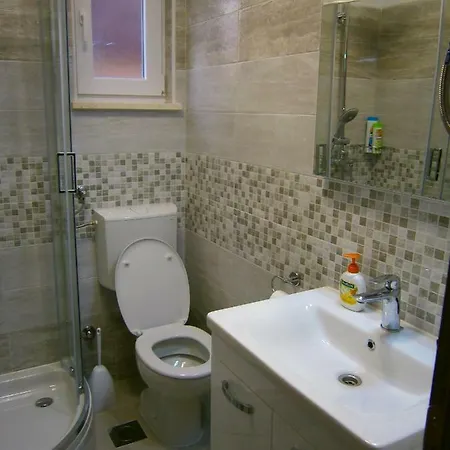 Luzia Apartman *